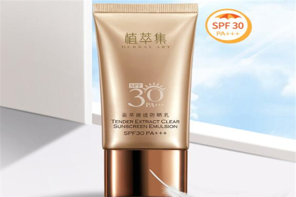 清爽不油膩的防曬霜排行榜 防曬又滋潤，還不趕緊入手